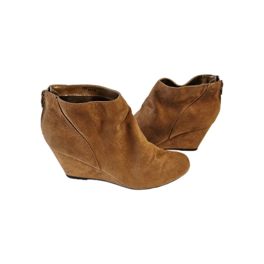Fioni Brown Suede Ankle Booties Low Heel Size 10